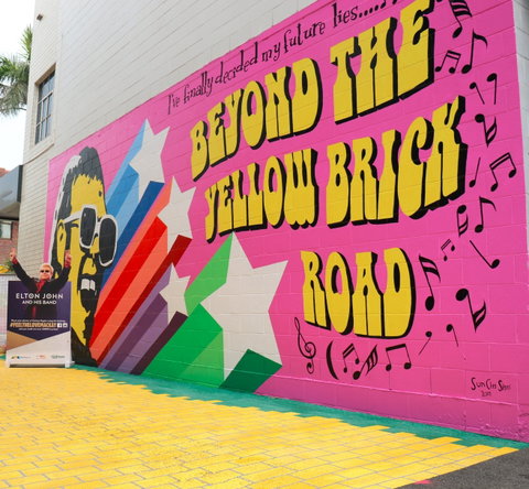 Yellow Brick Road And Elton John Mural - Stayed 0