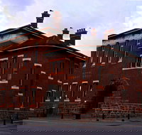 Albany Courthouse - Stayed