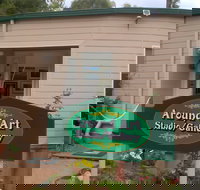 Around Art Studio/Gallery - Stayed