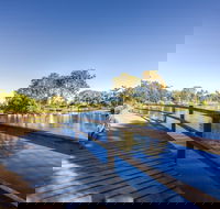 Centenary Lakes Park - Stayed