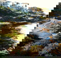 MacKenzies Beach - Stays Accommodation