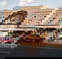 Stock Exchange Arcade - Stayed