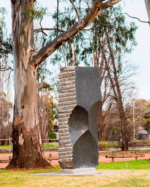 Griffith Centenary Sculptures - Stayed 1