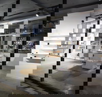 KIN Gallery - Stayed