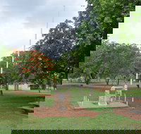 Mataranka War Memorial - Stayed