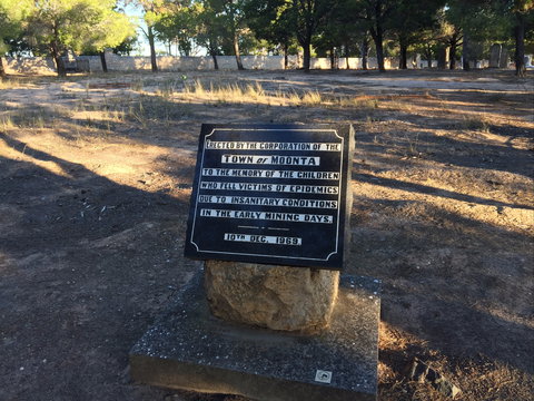 Moonta Cemetery Walks - Stays Accommodation 1