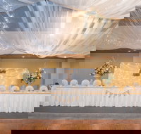 Young Golf Club - Stayed