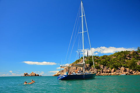 Helicopter And Magnetic Island Sailing - Stays Accommodation 1