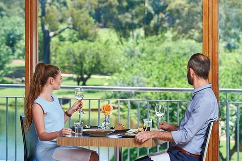 Romance Cruise + Scenic Tour + Beer Tasting + 3 Course Lunch + Hamper - Stayed 3