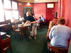 Mercantile Hotel - Stays Accommodation 3
