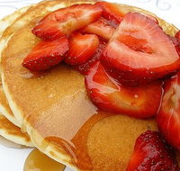 George's On Queen - Stayed