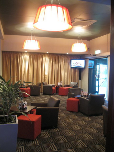 Cleveland Tavern - Stayed 7