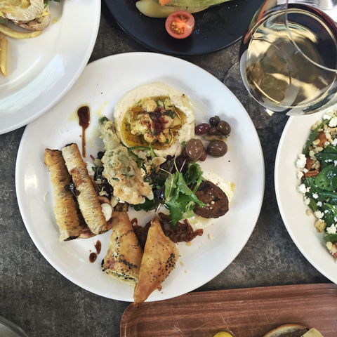 Trunk Bar & Restaurant - Stayed 0
