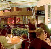 Domanis Cafe Restaurant Bar - Stayed