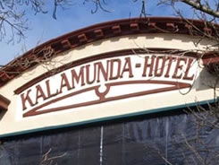 Kalamunda Hotel - Stays Accommodation 3