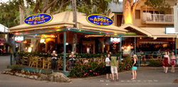 Apres Beach Bar & Grill - Palm Cove - Stayed 0