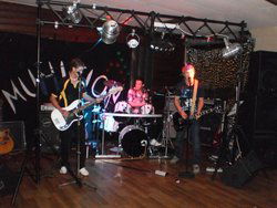 Kairi Hotel - Stays Accommodation 3