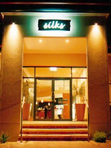 Silks Bar & Bistro - Stays Accommodation 3