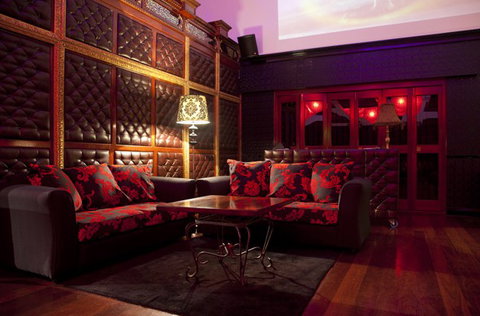 East End Bar - Stayed 2