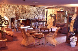 Base 1720 Bar & Restaurant - Stays Accommodation 1