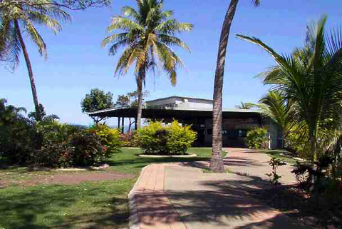 Mandorah Beach Hotel - Stays Accommodation 4