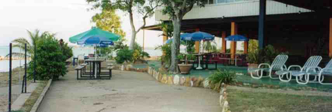 Mandorah Beach Hotel - Stays Accommodation 5