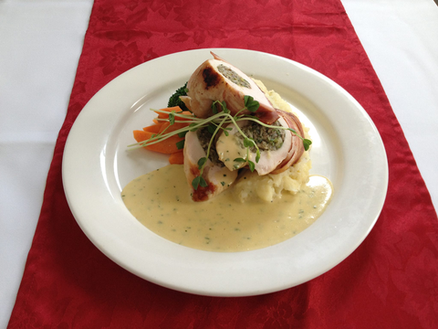 Raffles Hotel - Stays Accommodation 3