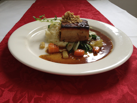 Raffles Hotel - Stays Accommodation 4