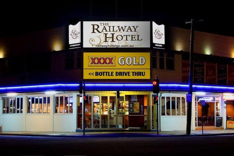 Railway Hotel - Stayed 4