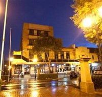 Amaroo Hotel - Stays Accommodation