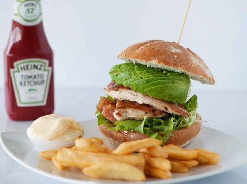 Moo Gourmet Burgers - Stays Accommodation 2