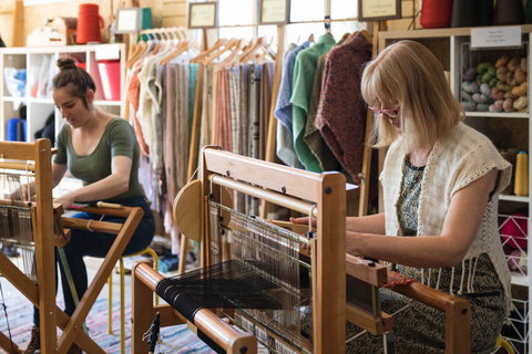 An Introduction To Weaving - Stayed 0
