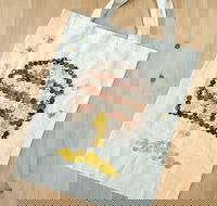 Create a Button Tote - Stayed