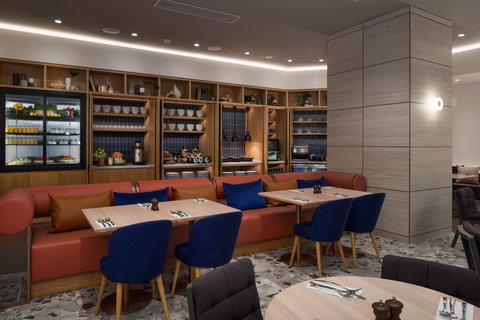 FOMO Friday's At Nautica Pool Bar & Kitchen - Stayed 0