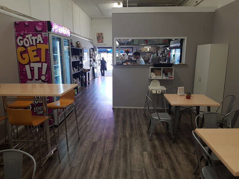 Keeping Healthy Backyard Chickens - Stayed 3