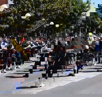 Corowa Rotary Federation Festival Parade - Stays Accommodation