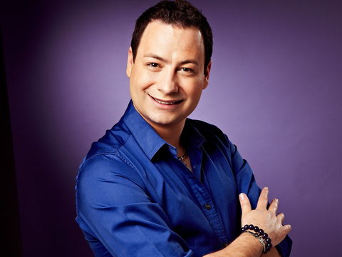 Psychic Medium Mitchell Coombes - Stays Accommodation 0