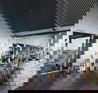 Sunday Vibes - Stayed