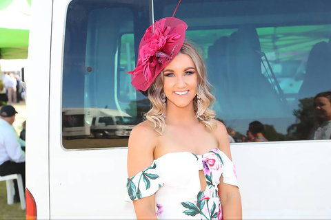 Lockhart Picnic Races - Stays Accommodation 2