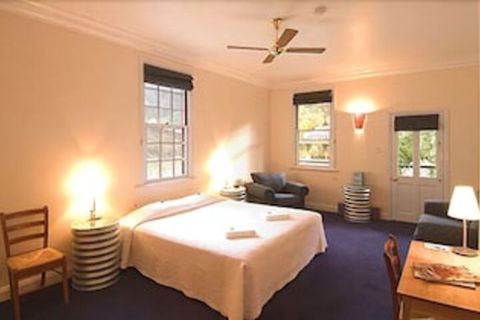 Walhalla's Star Hotel - Stays Accommodation 4