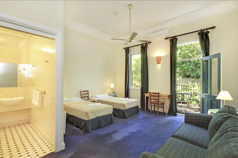 Walhalla's Star Hotel - Stays Accommodation 5
