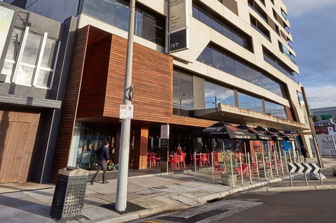 Melbourne Dandenong Central Apartment - Stayed 1
