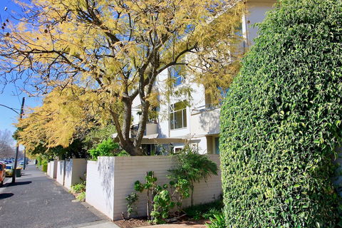 Apartments On Lygon - Stayed 3