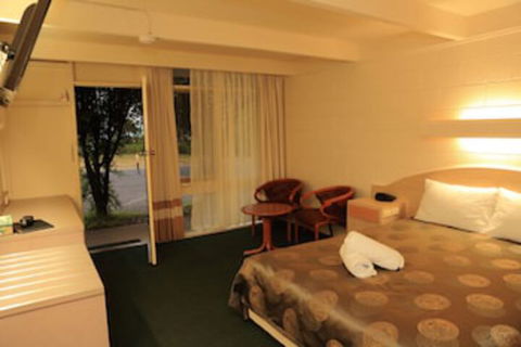 Absolute Lakes Entrance - Stayed 0