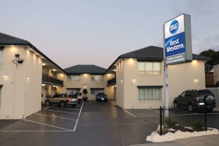 Fawkner VIC Stays Accommodation