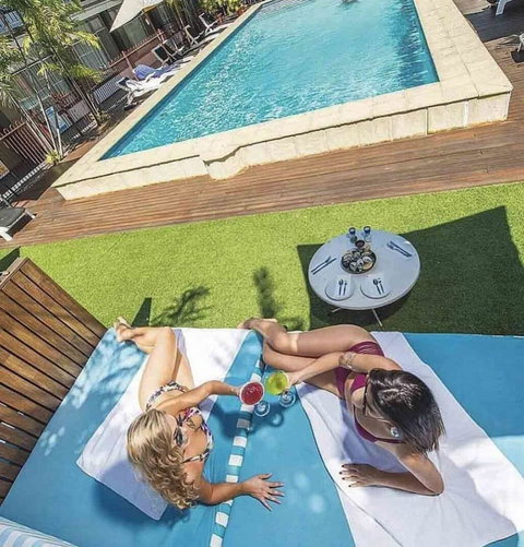 The Cavenagh - Stayed 0