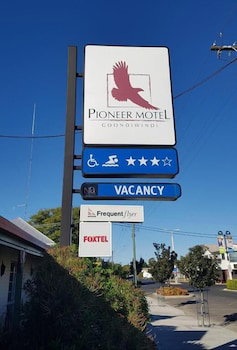 Pioneer Motel - Stayed 5