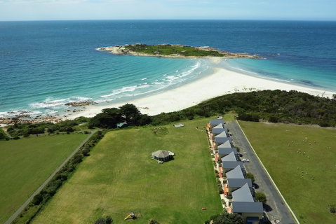 Diamond Island Resort & Bicheno Penguin Show - Stays Accommodation 0