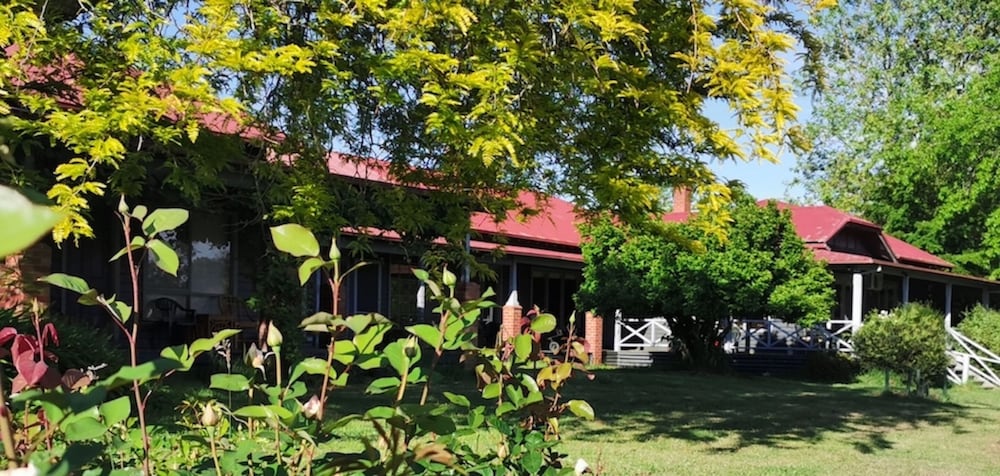 Maintongoon VIC Stays Accommodation