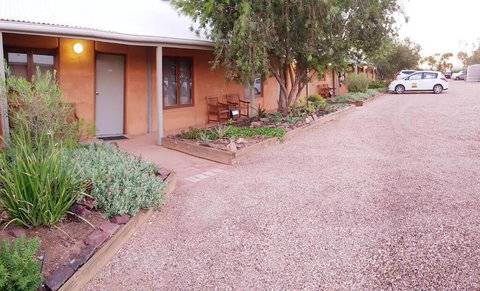 Mud Hut Motel - Stayed 1